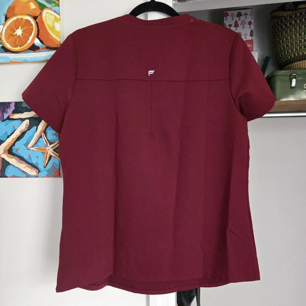 Fabletics Set Wine Color Scrubs Medium - Picture 4 of 7